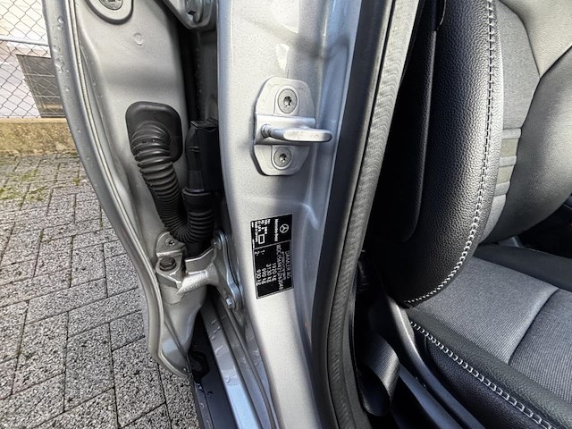 Mercedes-benz classe gla (x156) gla 180 122,2016 - afbeelding 14 van  25