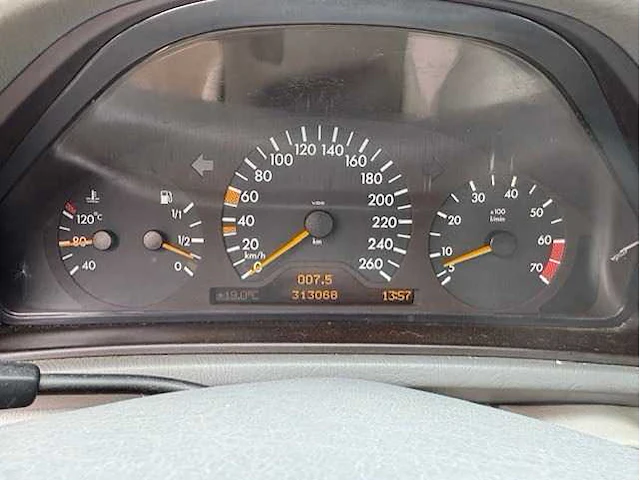 Mercedes-benz clk-klasse cabrio 320 elegance 1999 - afbeelding 21 van  26