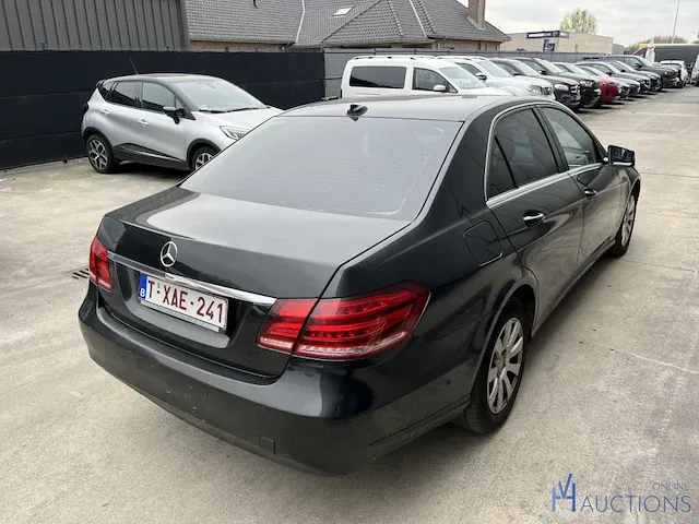 Mercedes-benz e 200 bluetech - 2015 - afbeelding 8 van  13