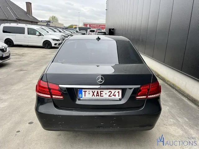 Mercedes-benz e 200 bluetech - 2015 - afbeelding 9 van  13
