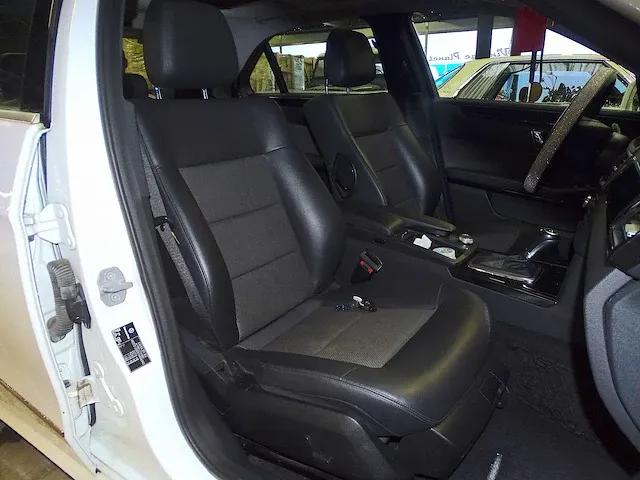 Mercedes-benz e200 cdi blueefficiency - afbeelding 13 van  45