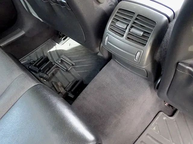 Mercedes-benz e200 kompressor estate 'avantgarde' - afbeelding 19 van  53