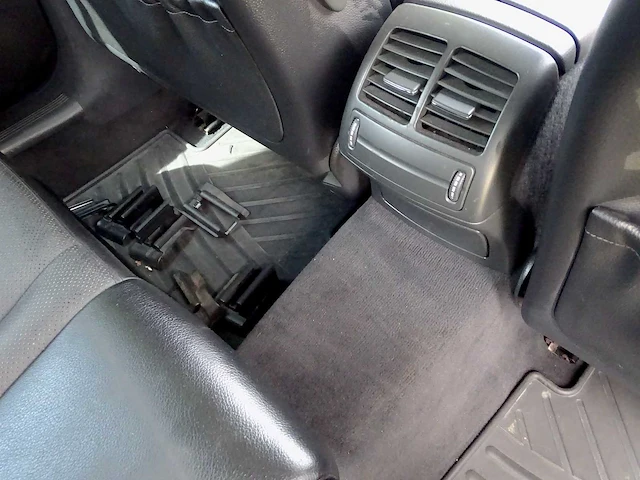 Mercedes-benz e200 kompressor estate 'avantgarde' - afbeelding 19 van  53