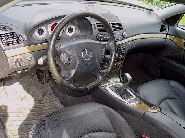 Mercedes-benz e200 kompressor estate 'avantgarde' - afbeelding 27 van  53