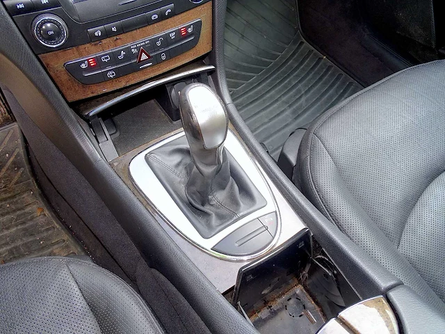 Mercedes-benz e200 kompressor estate 'avantgarde' - afbeelding 30 van  53