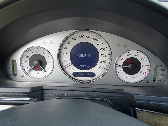 Mercedes-benz e200 kompressor estate 'avantgarde' - afbeelding 38 van  53