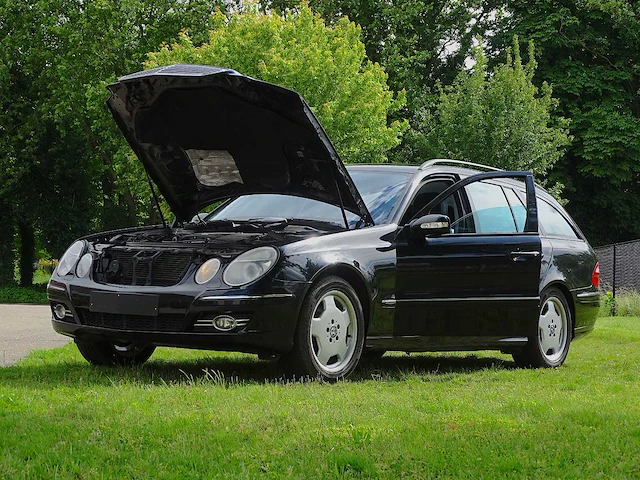 Mercedes-benz e200 kompressor estate 'avantgarde' - afbeelding 39 van  53