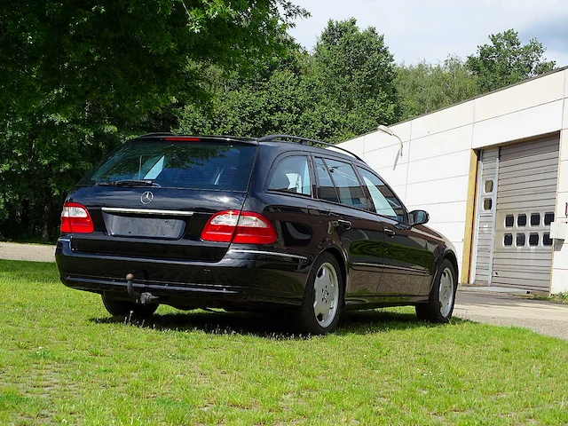 Mercedes-benz e200 kompressor estate 'avantgarde' - afbeelding 34 van  53