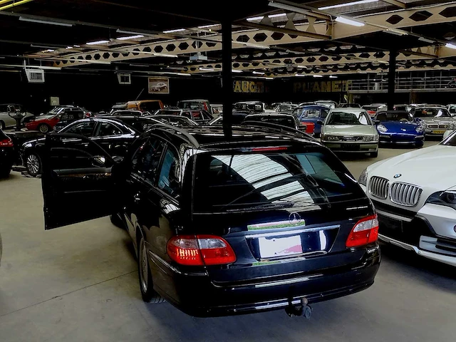 Mercedes-benz e200 kompressor estate 'avantgarde' - afbeelding 46 van  53