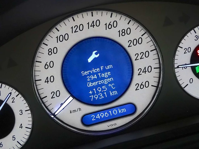 Mercedes-benz e200 kompressor estate 'avantgarde' - afbeelding 48 van  53