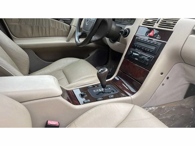 Mercedes-benz e280, 1996 - afbeelding 6 van  21