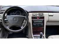 Mercedes-benz e280, 1996 - afbeelding 11 van  21