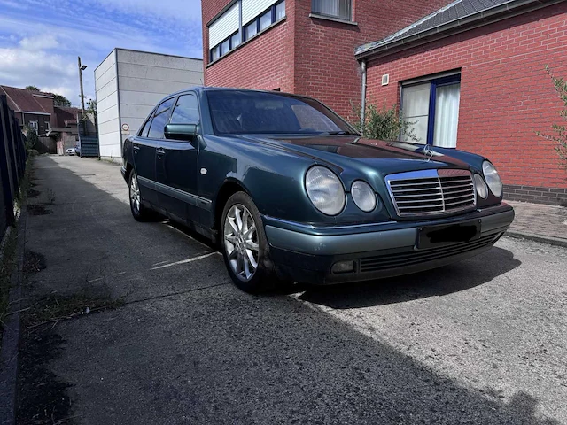Mercedes-benz e280, 1996 - afbeelding 17 van  21