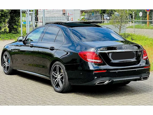 Mercedes-benz e350 e amg-pack - afbeelding 12 van  28