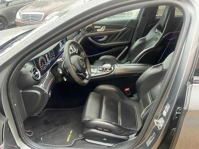 Mercedes-benz e63s amg - 2017 - afbeelding 3 van  30