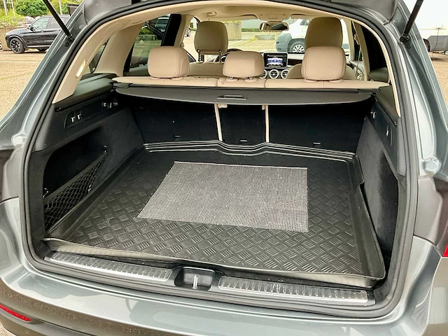 Mercedes-benz glc 220d 4matic 2017 automaat + veel opties - afbeelding 28 van  51