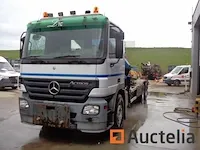 Mercedes benz met laadkraan en containersysteem - afbeelding 9 van  26