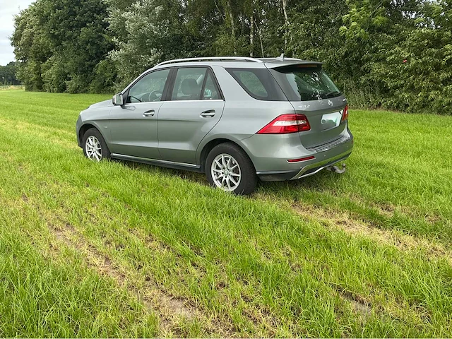 Mercedes-benz ml 350 bluetec 4matic ml 350 personenauto - afbeelding 26 van  28