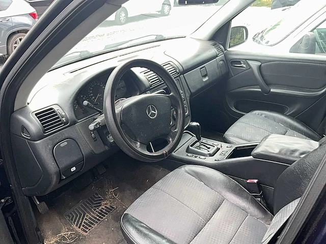 Mercedes-benz ml bedrijfswagen - afbeelding 10 van  13
