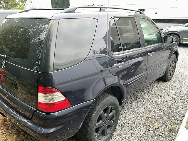 Mercedes-benz ml bedrijfswagen - afbeelding 4 van  13