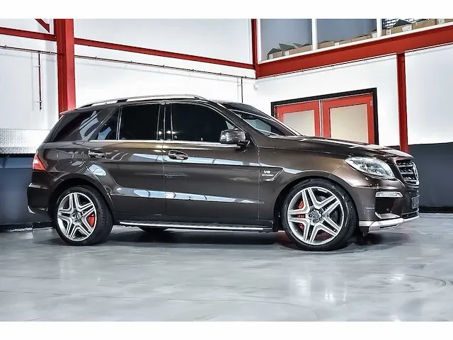 Mercedes-benz ml63 amg suv 5,5l v8 - 2014 - afbeelding 4 van  70