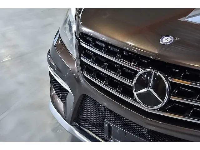 Mercedes-benz ml63 amg suv 5,5l v8 - 2014 - afbeelding 11 van  70