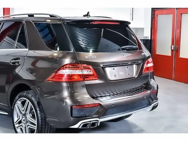Mercedes-benz ml63 amg suv 5,5l v8 - 2014 - afbeelding 30 van  70