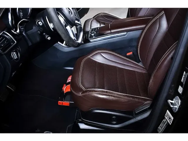 Mercedes-benz ml63 amg suv 5,5l v8 - 2014 - afbeelding 39 van  70