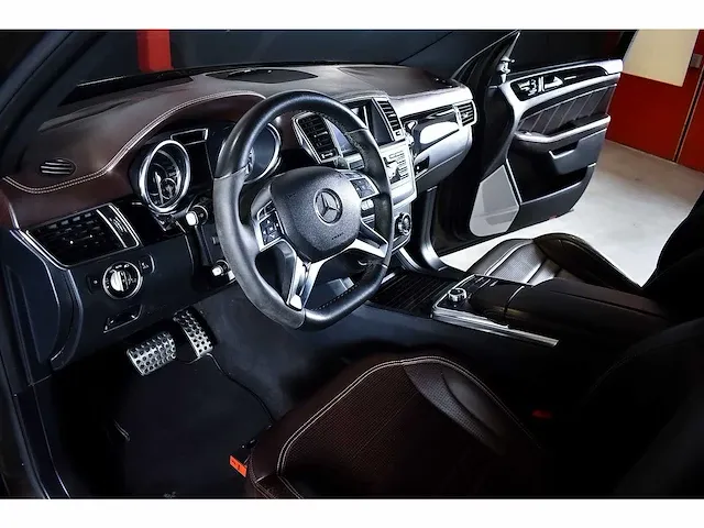 Mercedes-benz ml63 amg suv 5,5l v8 - 2014 - afbeelding 44 van  70