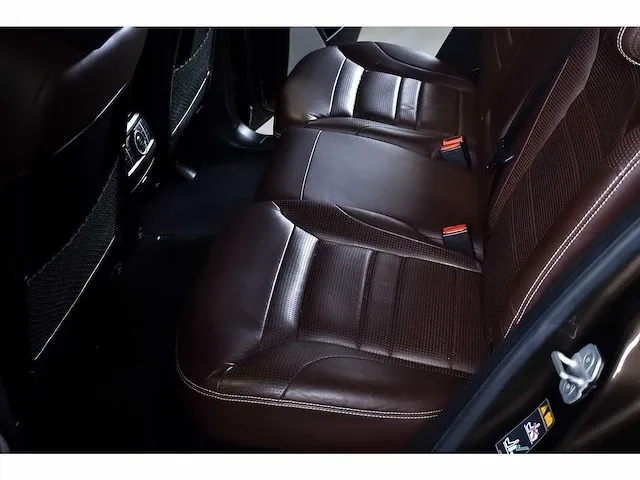 Mercedes-benz ml63 amg suv 5,5l v8 - 2014 - afbeelding 50 van  70