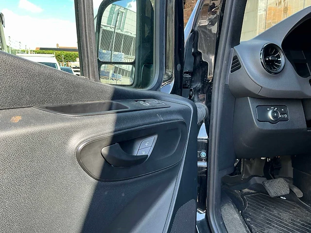 Mercedes-benz sprinter lichte vracht - afbeelding 14 van  39