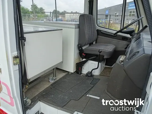 Mercedes-benz tn 308d 'ice cream truck' (36.000 km) - afbeelding 20 van  59