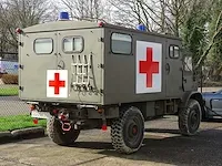 Mercedes-benz unimog (404) 'army ambulance' - afbeelding 23 van  46