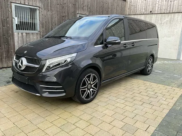 Mercedes-benz v 300 amg - 2021 - afbeelding 1 van  35