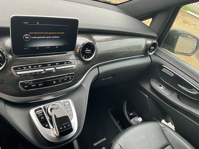 Mercedes-benz v 300d - 2019 - afbeelding 6 van  34