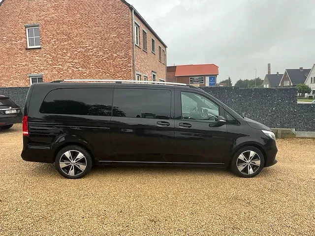 Mercedes-benz v 300d - 2019 - afbeelding 29 van  34