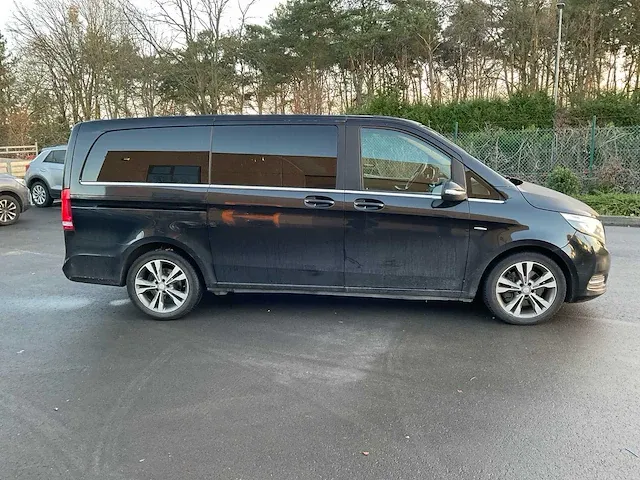 Mercedes-benz v-klasse bedrijfswagen - afbeelding 26 van  29