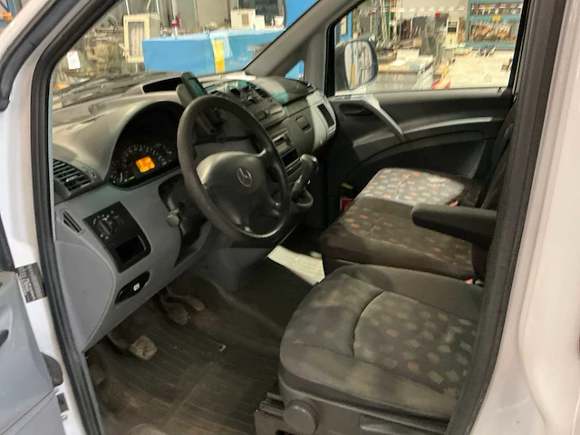 Mercedes-benz vito 111cdi-a bedrijfswagen - afbeelding 2 van  14