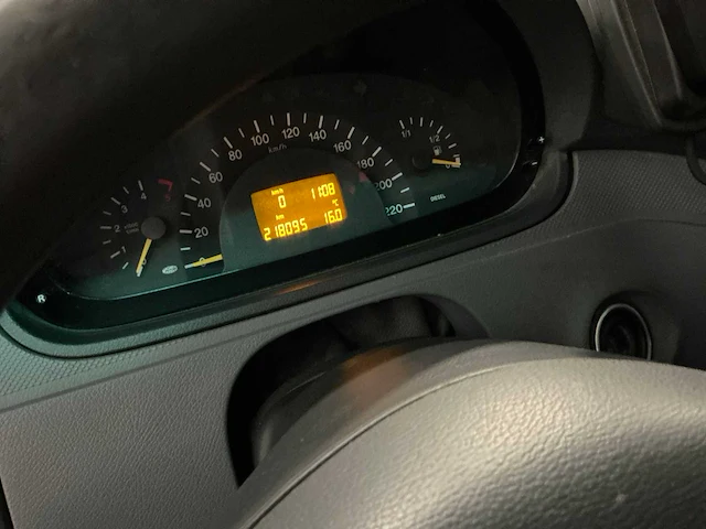 Mercedes-benz vito 111cdi-a bedrijfswagen - afbeelding 4 van  14