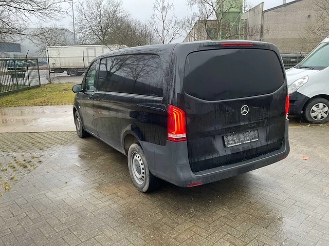 Mercedes-benz vito bedrijfswagen - afbeelding 8 van  24