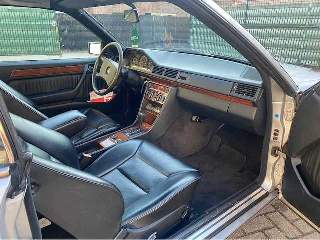 Mercedes-benz w124 230ce, 1991 - afbeelding 10 van  12