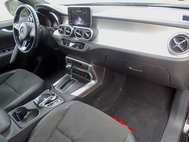 Mercedes-benz x350d v6 turbo - afbeelding 13 van  45