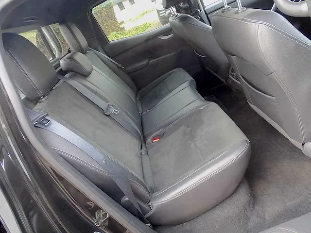 Mercedes-benz x350d v6 turbo - afbeelding 18 van  45
