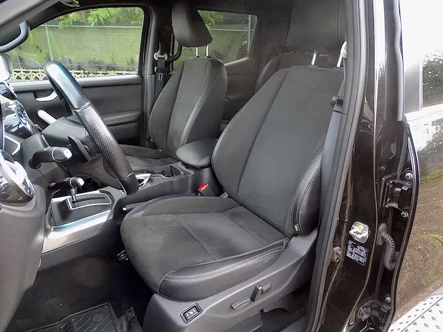 Mercedes-benz x350d v6 turbo - afbeelding 26 van  45