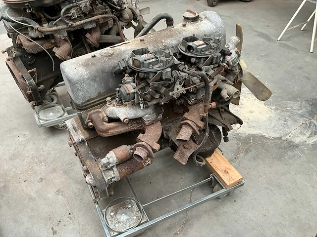 Mercedes benzinemotor - afbeelding 1 van  7