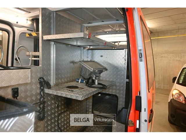 Mercedes brandweerwagen - afbeelding 3 van  33