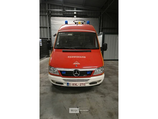 Mercedes brandweerwagen - afbeelding 5 van  24