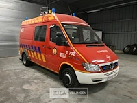 Mercedes brandweerwagen - afbeelding 10 van  24