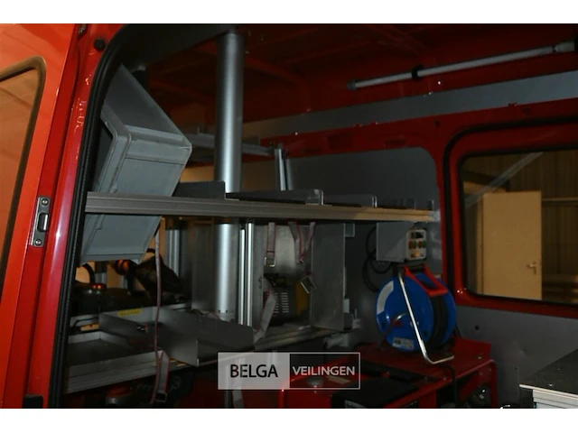 Mercedes brandweerwagen - afbeelding 16 van  24