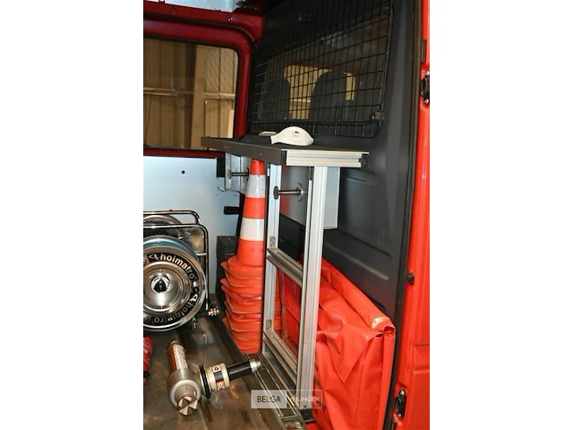 Mercedes brandweerwagen - afbeelding 17 van  24